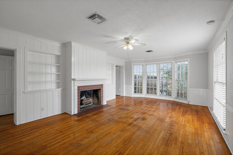 208 S 31st St, Corsicana, TX à vendre - Photo de l’immeuble – Image 3 sur 25