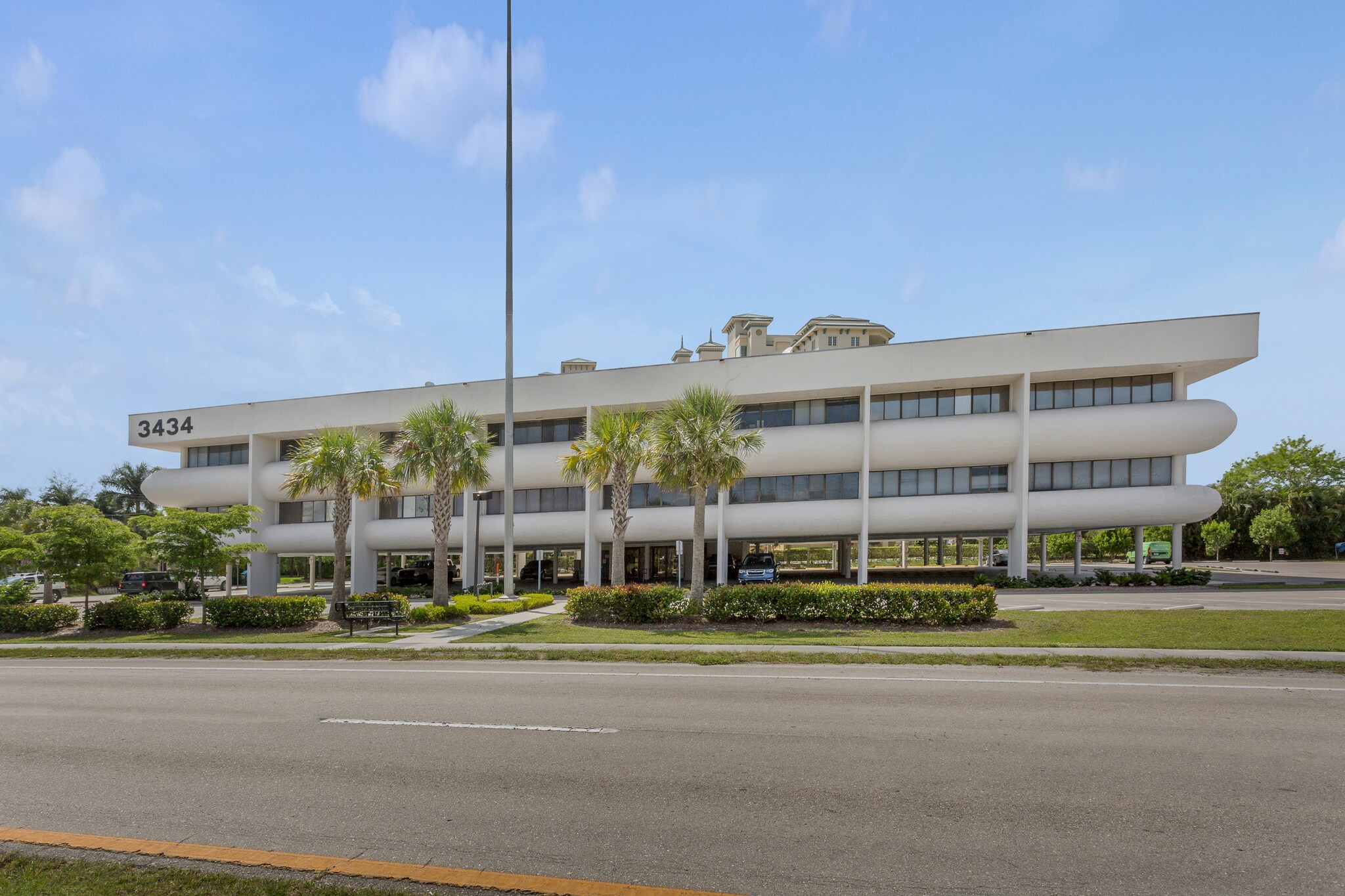 3434 Hancock Bridge Pky, North Fort Myers, FL à louer Photo principale– Image 1 sur 20