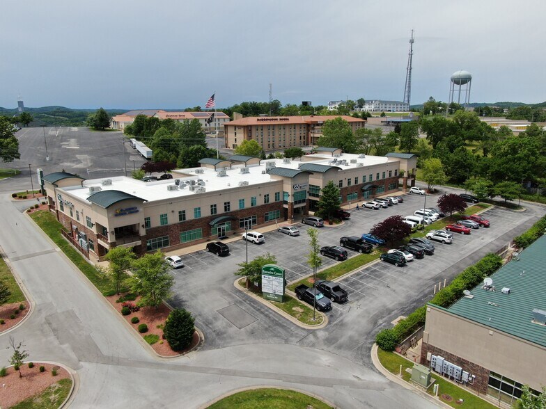 5571 Gretna Rd, Branson, MO à vendre - Photo de l’immeuble – Image 3 sur 4
