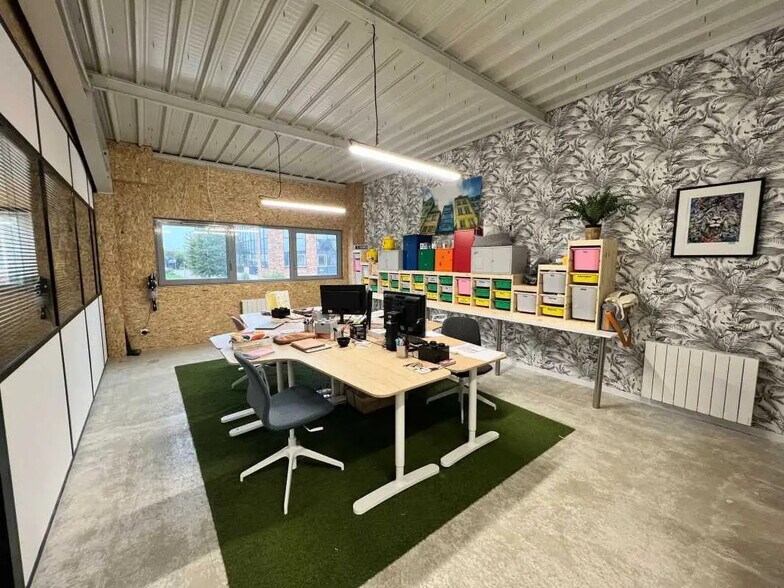 Bureau dans Mont-Saint-Aignan à louer - Photo de l’immeuble – Image 3 sur 7