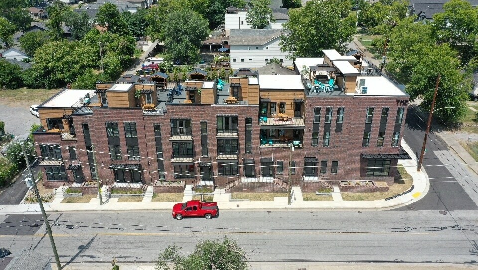 1300 Pennock Ave, Nashville, TN à vendre - Photo principale – Image 1 sur 6