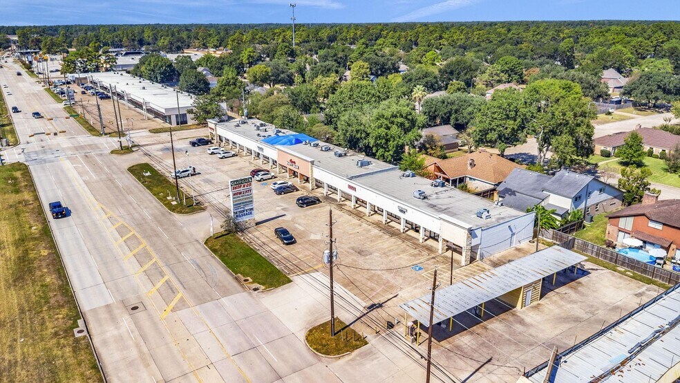 10706-10728 Grant Rd, Houston, TX à louer - Photo de l’immeuble – Image 2 sur 6