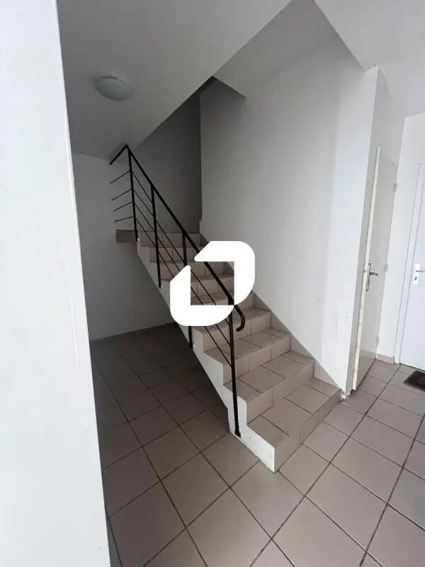 Plus de détails pour Local d’activités à vendre