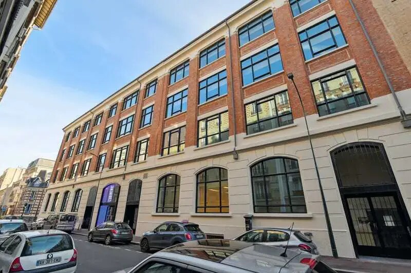 Bureau dans Clichy à louer - Photo de l’immeuble – Image 2 sur 9