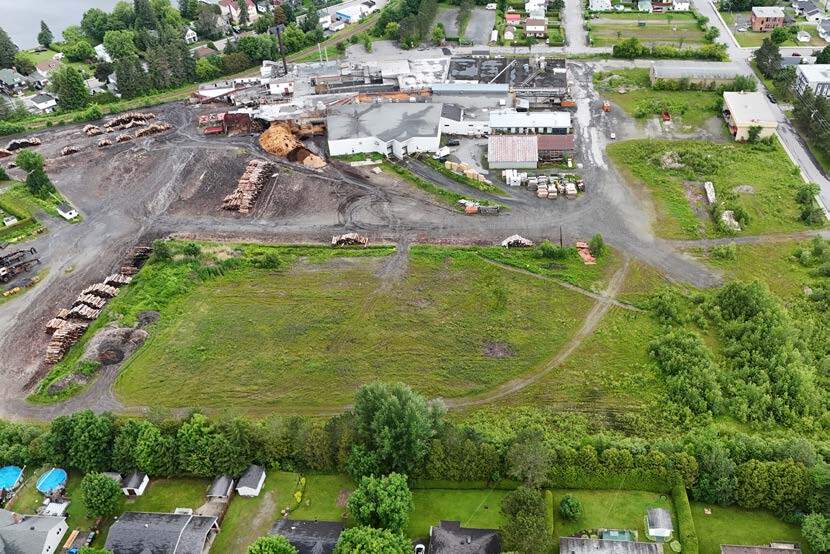 3408 Rue la Fontaine, Lac-megantic, QC à vendre - Photo de l’immeuble – Image 2 sur 7