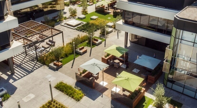 10080 N Wolfe Rd, Cupertino, CA à louer - Photo de l’immeuble – Image 2 sur 20