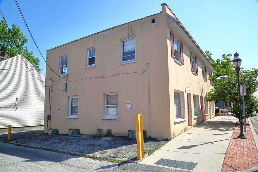 221 E Princess St, York, PA à vendre - Photo de l’immeuble – Image 3 sur 17