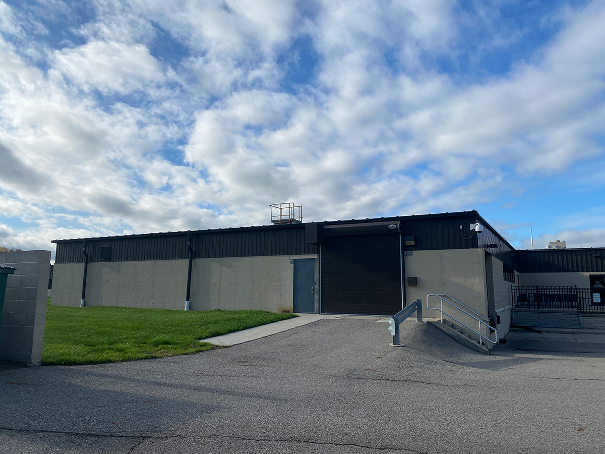 7322 Newman Blvd, Dexter, MI à louer Photo de l’immeuble– Image 1 sur 4