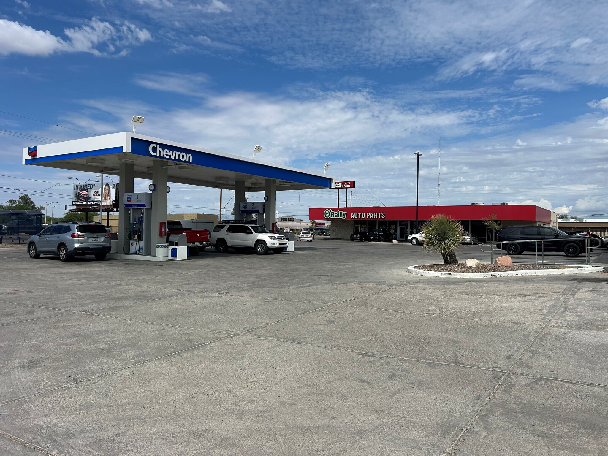 3602–3630 N Oracle Rd, Tucson, AZ portefeuille de 3 biens à vendre sur LoopNet.fr Photo de l’immeuble– Image 1 sur 11