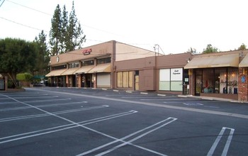 4900-4904 Topanga Canyon Blvd, Woodland Hills, CA à louer Photo intérieure– Image 1 sur 3