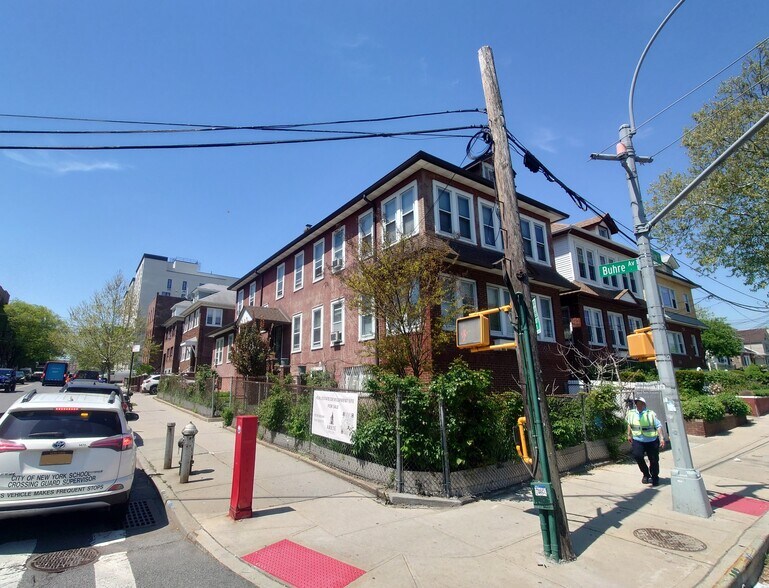 3149 Buhre Ave, Bronx, NY à vendre - Photo de l’immeuble – Image 2 sur 4