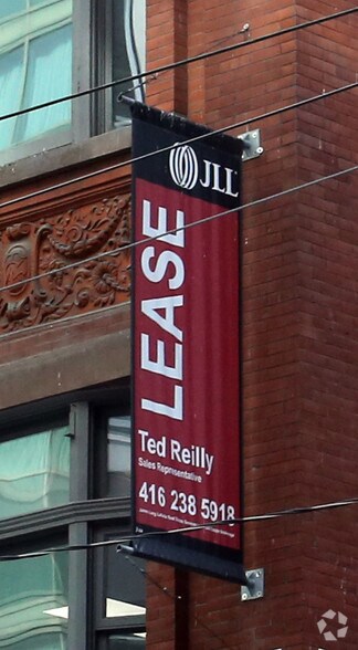 2 Lombard St, Toronto, ON à louer - Photo de l’immeuble – Image 2 sur 7