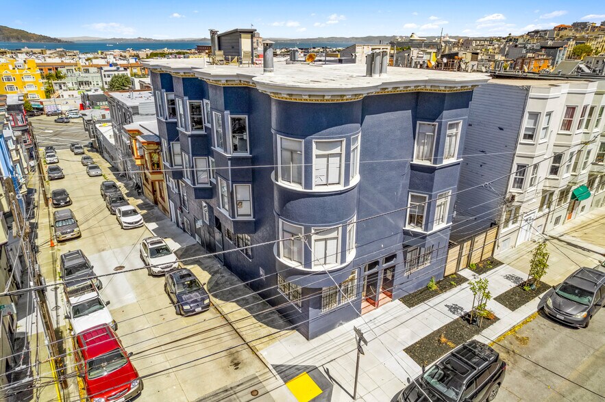 840 Greenwich St, San Francisco, CA à vendre - Photo de l’immeuble – Image 1 sur 12