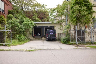 51 Hayes Pl, Buffalo, NY à louer Photo de l’immeuble– Image 2 sur 8