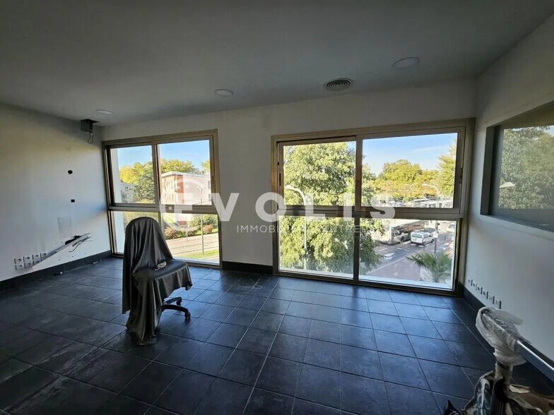 Bureau dans Clamart à louer - Photo intérieure – Image 2 sur 23