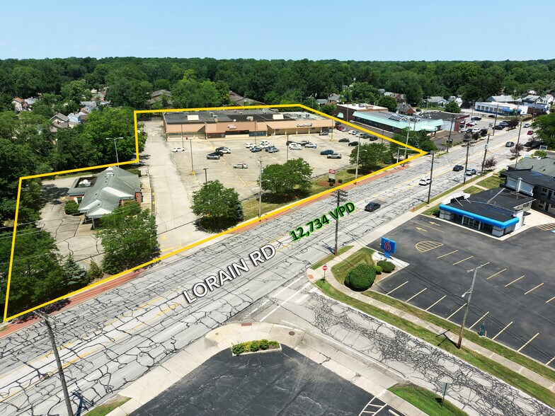 23100 Lorain Rd, North Olmsted, OH à vendre - Photo de l’immeuble – Image 1 sur 3