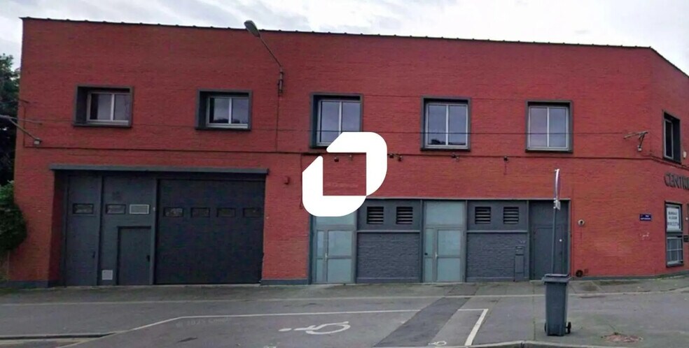 Local d’activités dans Lille à louer - Photo de l’immeuble – Image 2 sur 7