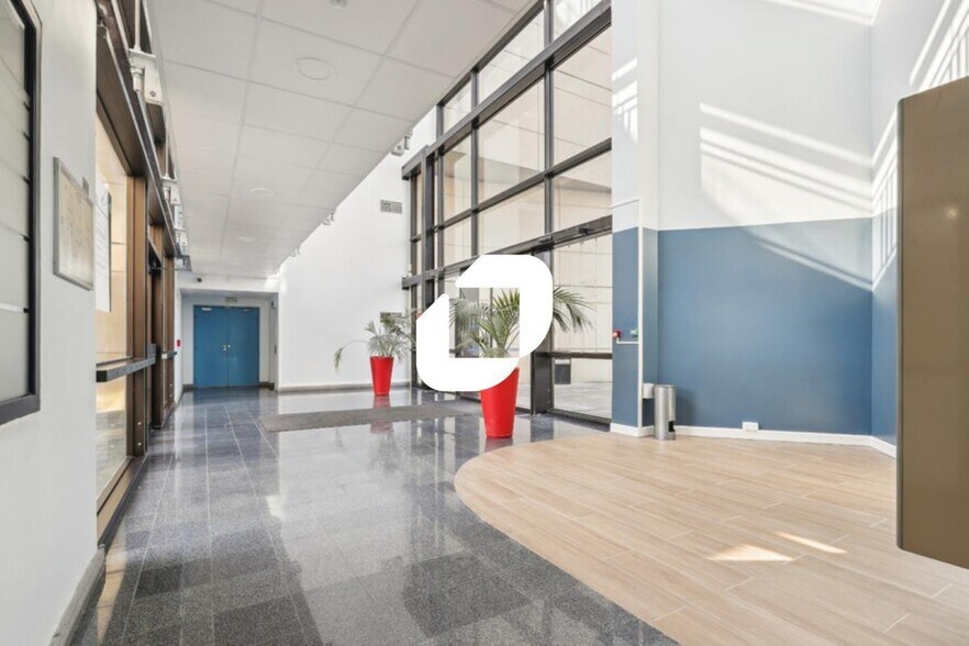 Bureau dans Lognes à louer - Photo intérieure – Image 3 sur 8