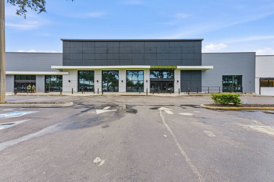 2519 N McMullen Booth Rd, Clearwater, FL à louer - Photo de l’immeuble – Image 2 sur 54