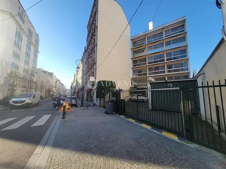 Bureau dans Puteaux à louer - Photo de l’immeuble – Image 2 sur 5
