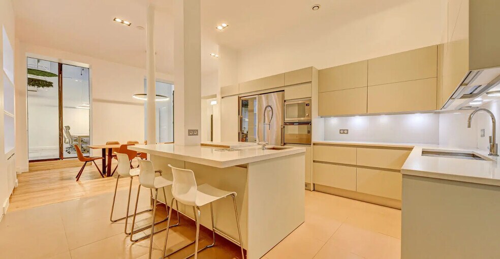 Bureau dans Paris à louer - Photo de l’immeuble – Image 3 sur 6