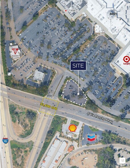 272 E Via Rancho Pky, Escondido, CA à louer - Photo de l’immeuble – Image 2 sur 3