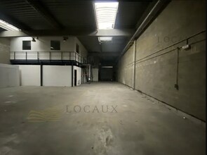 Industriel/Logistique dans Bezons à louer Photo intérieure– Image 2 sur 4
