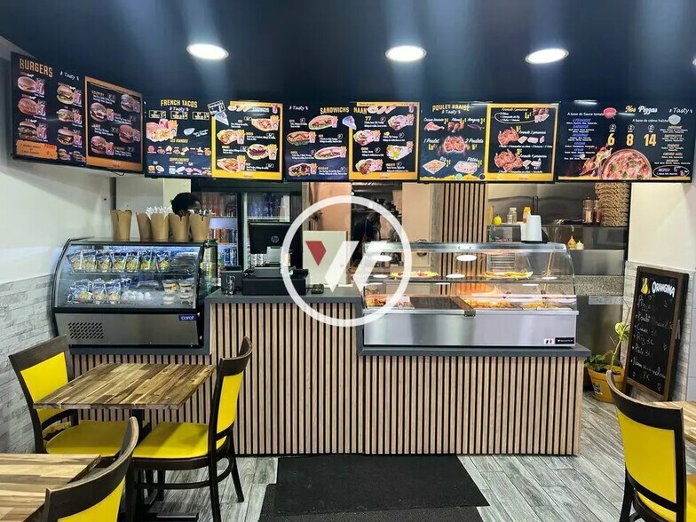 Local commercial dans Chelles à vendre - Photo intérieure – Image 2 sur 11