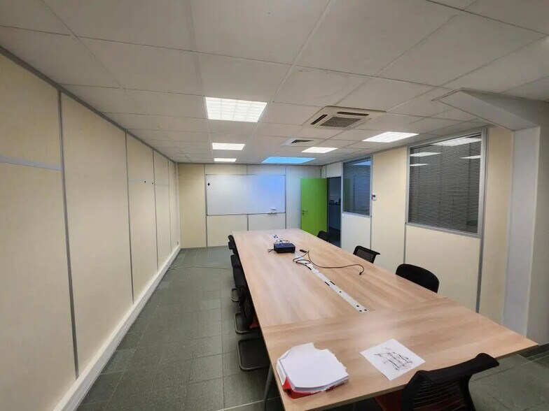 Bureau dans Houilles à louer - Photo intérieure – Image 3 sur 8