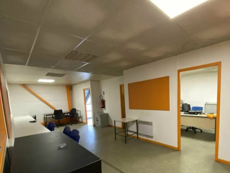 Industriel/Logistique dans Voujeaucourt à louer - Photo intérieure – Image 3 sur 3