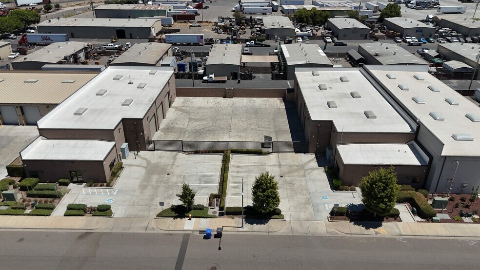 1700 Olympic Dr, Turlock, CA à louer - Photo de l’immeuble – Image 3 sur 14