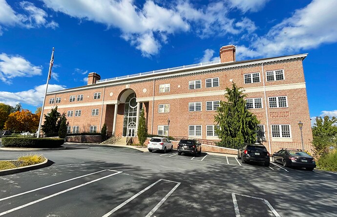 4242 Carlisle Pike, Camp Hill, PA à louer - Photo de l’immeuble – Image 2 sur 12