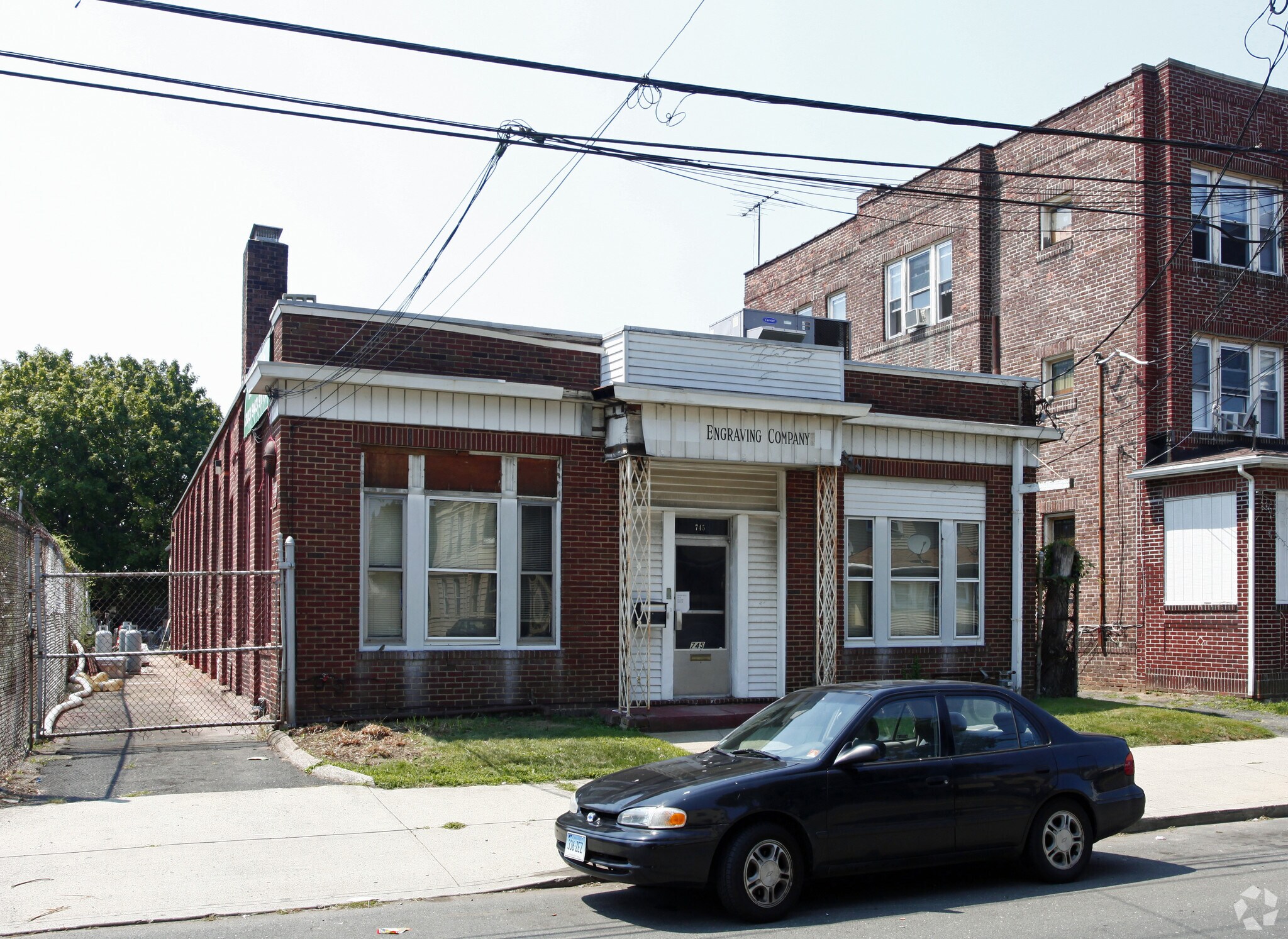 745 Hancock Ave, Bridgeport, CT à vendre Photo de l’immeuble– Image 1 sur 3