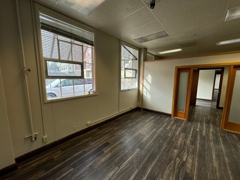 1543 Pacific Ave, Santa Cruz, CA à louer - Photo intérieure – Image 3 sur 16