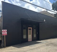 1120 W 15th 1/2 St, Houston, TX à louer Photo de l’immeuble– Image 1 sur 1