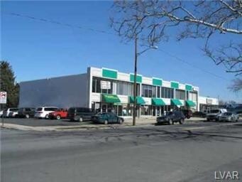 1002 Union Blvd, Allentown, PA à louer - Photo de l’immeuble – Image 2 sur 3