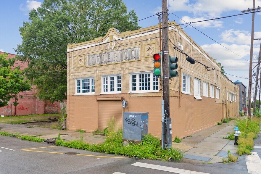 1501 Oretha Castle Haley Blvd, New Orleans, LA à vendre - Photo de l’immeuble – Image 1 sur 18