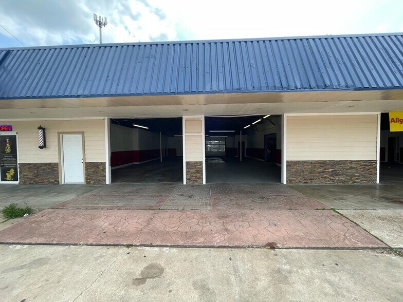 2116 Fry Rd, Houston, TX à louer - Photo de l’immeuble – Image 1 sur 22
