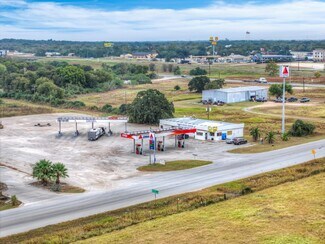 Plus de détails pour 1217 N State Highway 95, Flatonia, TX - Local commercial à vendre