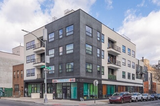 Plus de détails pour 499 Evergreen Ave, Brooklyn, NY - Local commercial à louer