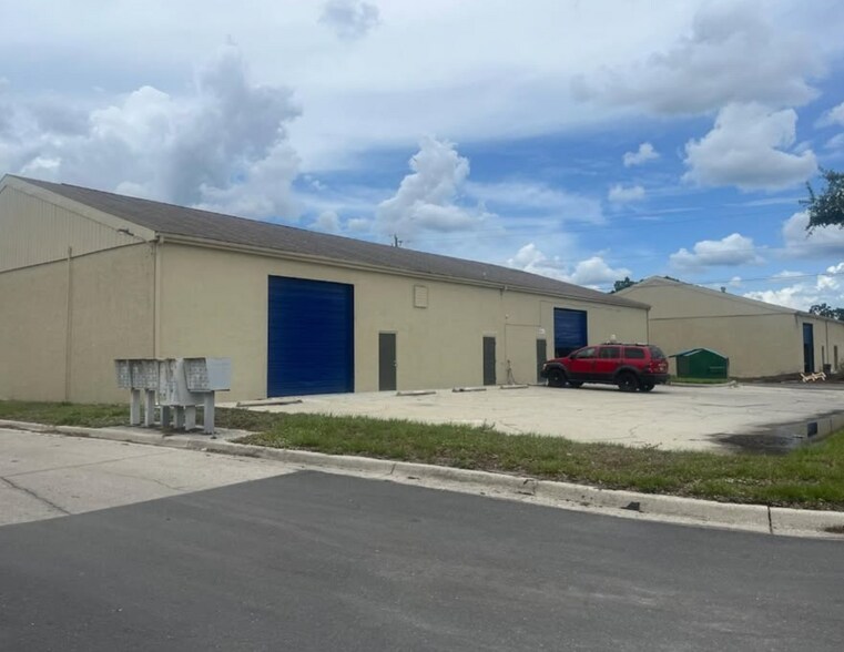 722 17th St E, Palmetto, FL à louer - Photo de l’immeuble – Image 3 sur 5