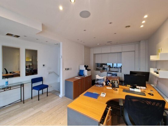 160-164 Pentonville Rd, Londres à louer - Photo de l’immeuble – Image 3 sur 9
