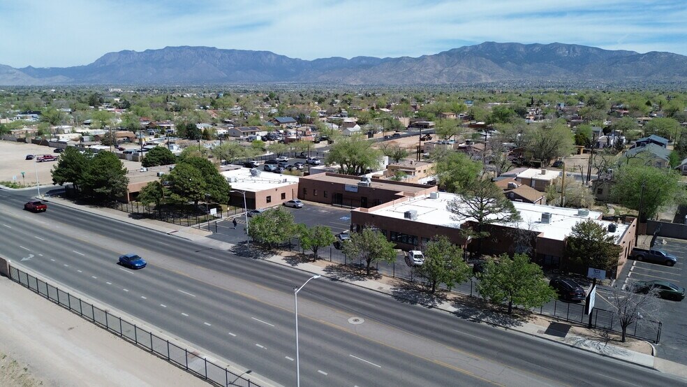 136-150 Louisiana Blvd NE, Albuquerque, NM à vendre - Photo de l’immeuble – Image 2 sur 16