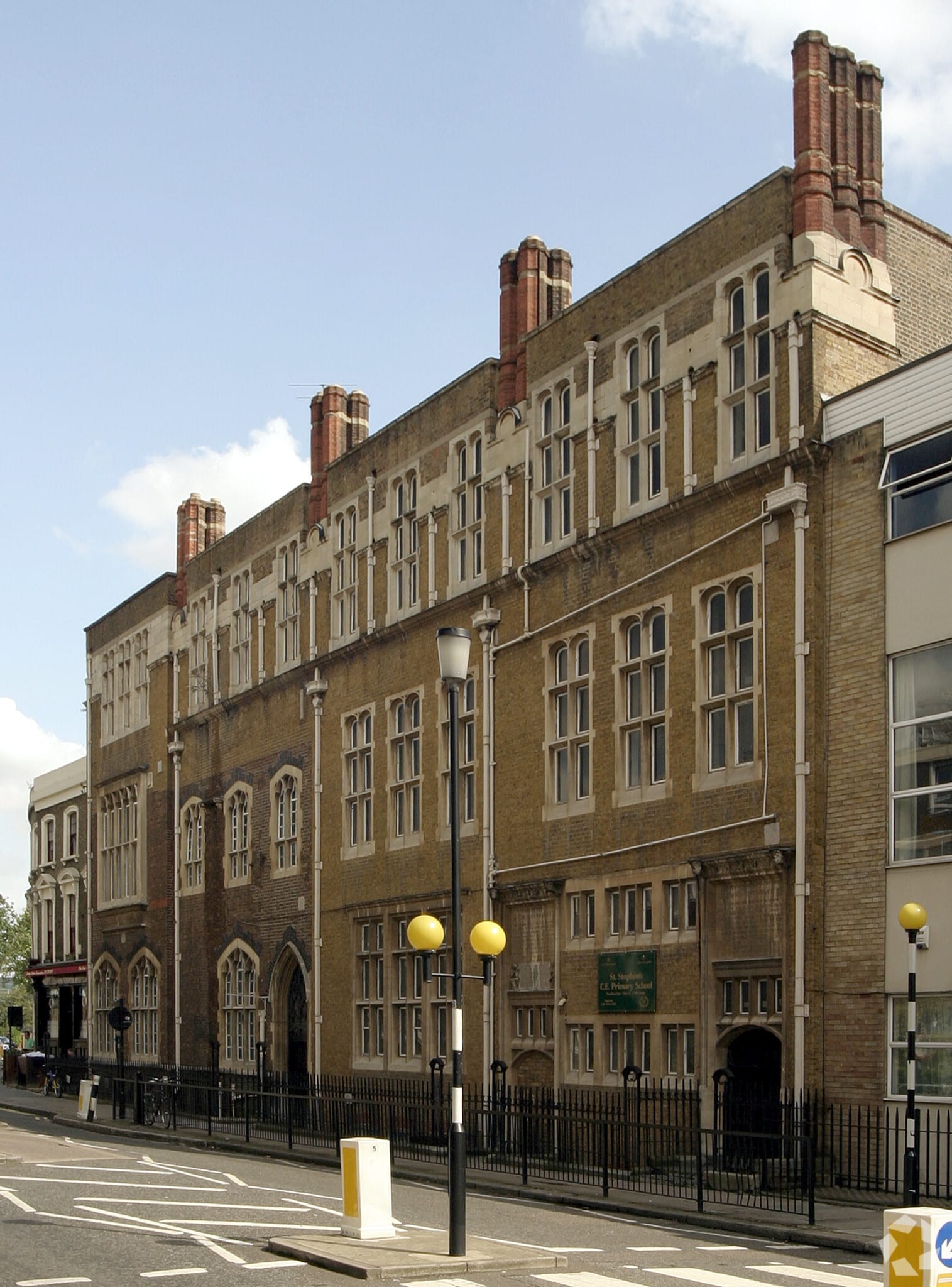 91-99 Westbourne Park Rd, Londres à louer Photo principale– Image 1 sur 2