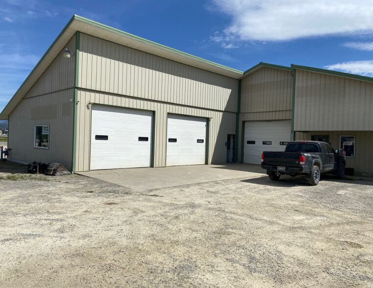 509977 US-95, Bonners Ferry, ID à vendre - Photo de l’immeuble – Image 2 sur 16