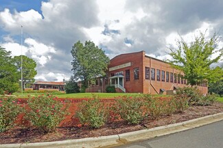 Plus de détails pour 480 Hillsboro St, Pittsboro, NC - Bureau/Local commercial à louer