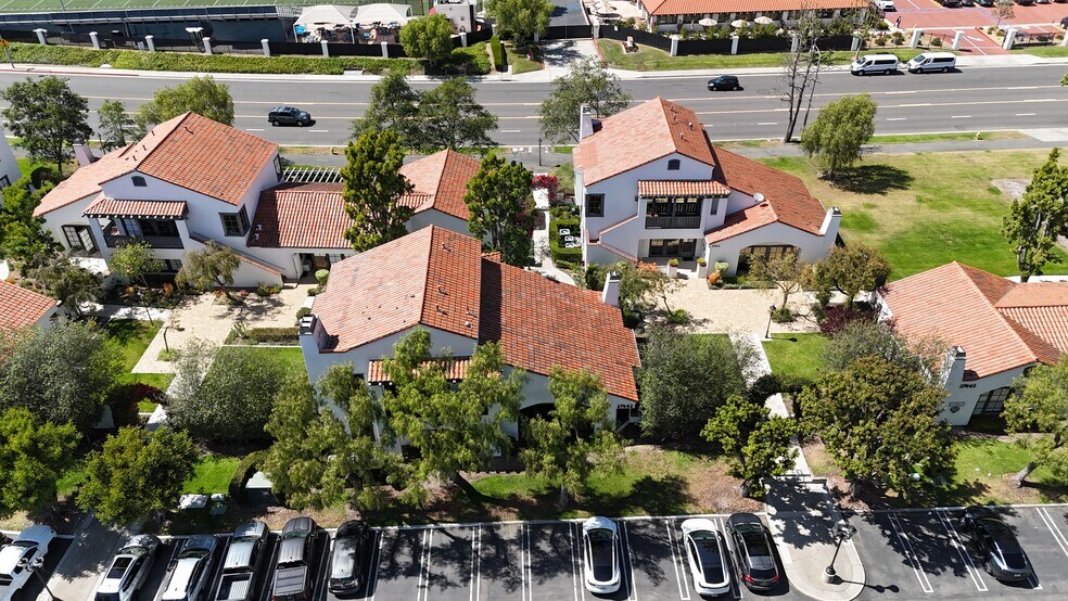27442 Calle Arroyo, San Juan Capistrano, CA à vendre - Photo de l’immeuble – Image 3 sur 19
