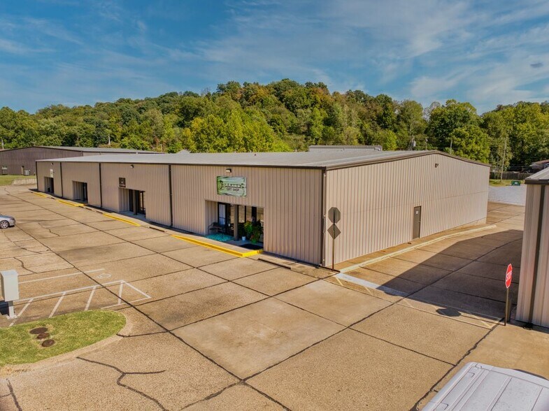 2242 Williams Hwy, Williamstown, WV à vendre - Photo de l’immeuble – Image 2 sur 11
