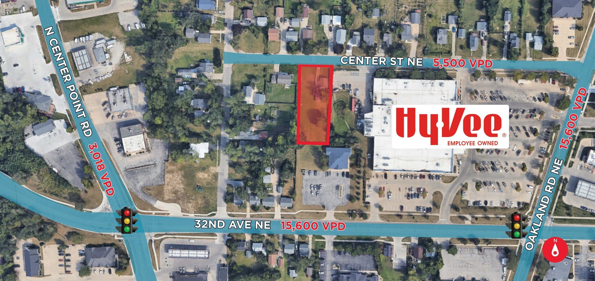 1639 Center St NE, Cedar Rapids, IA à vendre Photo principale– Image 1 sur 8