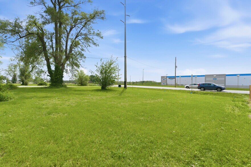2756 N Brookline Ave, Brookline, MO à vendre - Photo principale – Image 1 sur 25